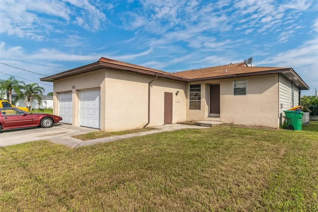 3103 Riverside Dr