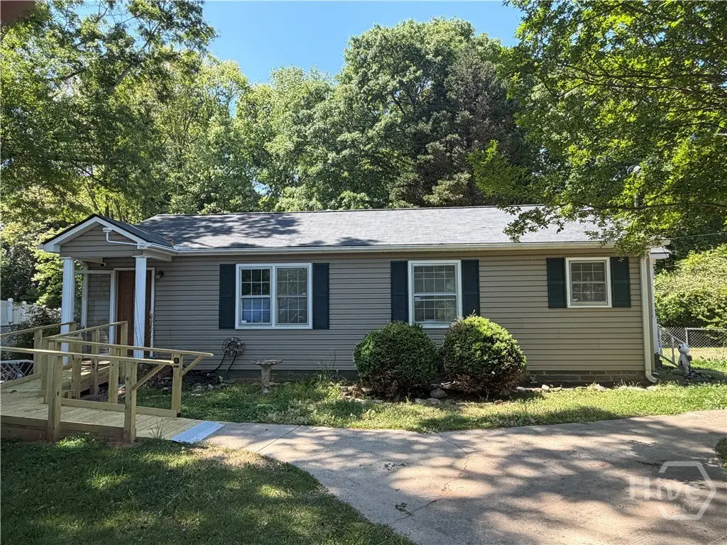 230 Glendale Dr