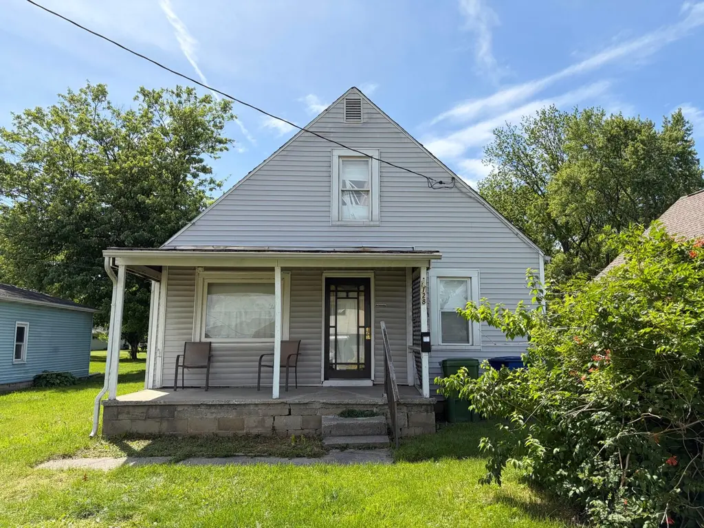 128 Columbus Ave