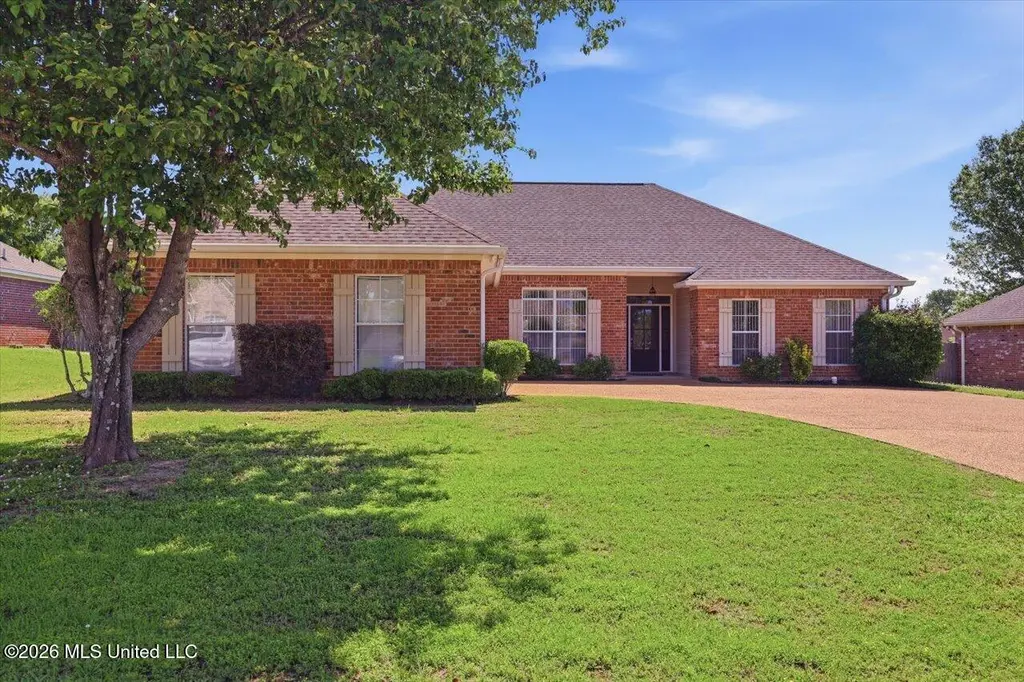 210 Crescent Ridge Dr