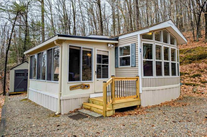 34 Upper Meadows Rd Unit (aka Unit 85}