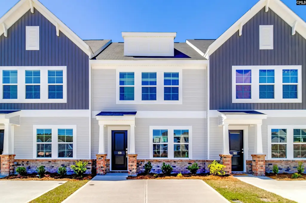 159 Carr Ln