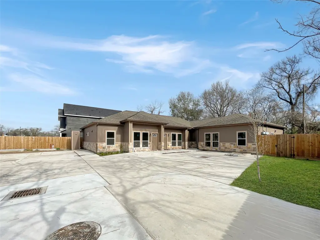 8310 Williamsdell