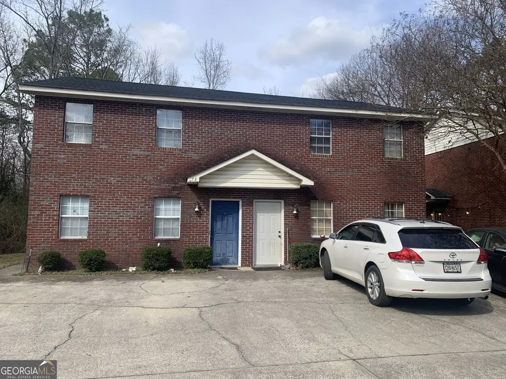 301 Bert Rd