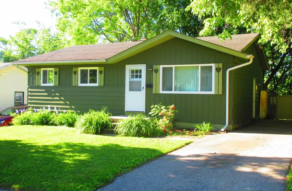232 Tennyson Ave