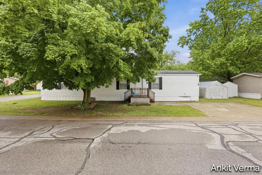 7132 Prestonburg Dr SW