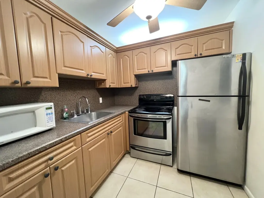 4023 Berkshire B #4023