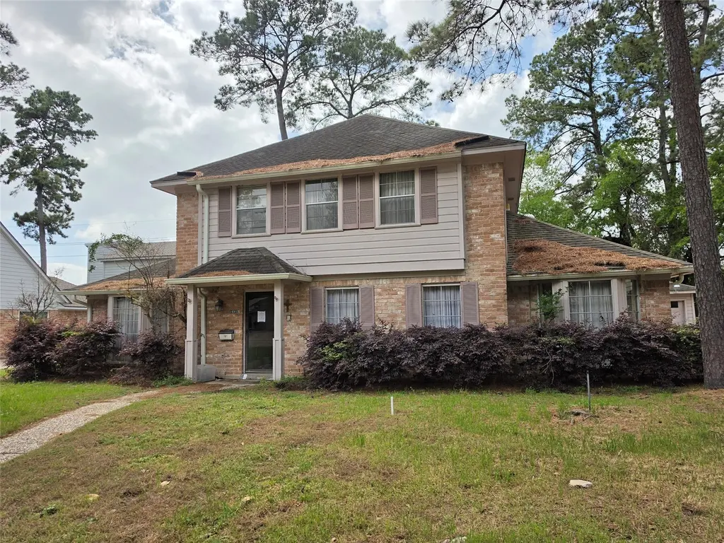 14915 Gladebrook Dr