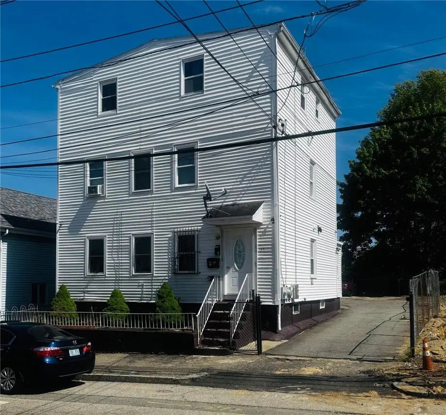194 Pavilion Ave