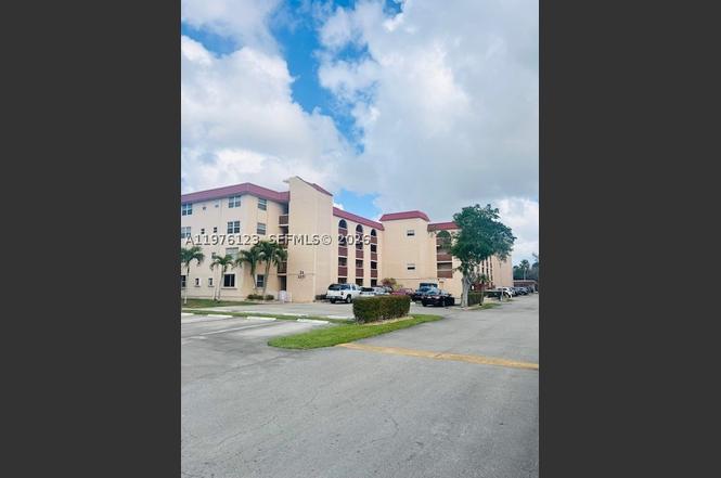 3251 Holiday Springs Blvd #403