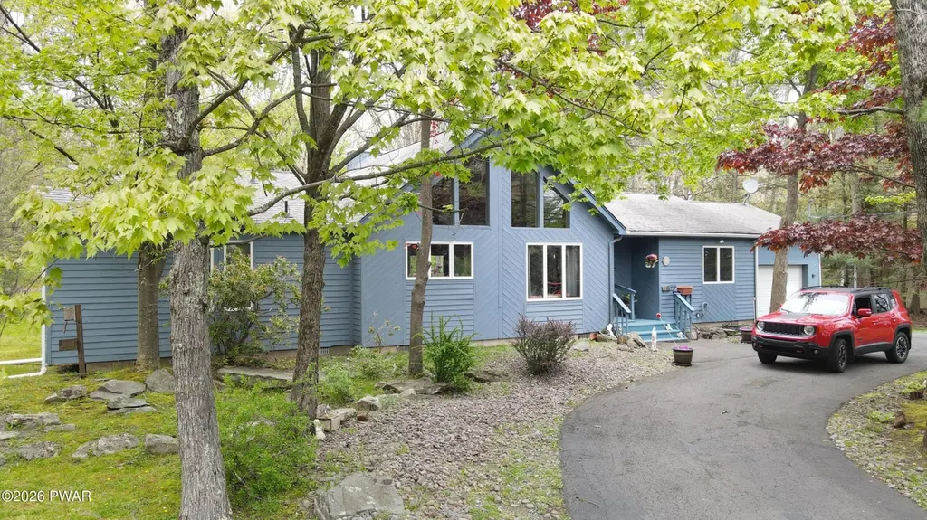105 Orchard Dr