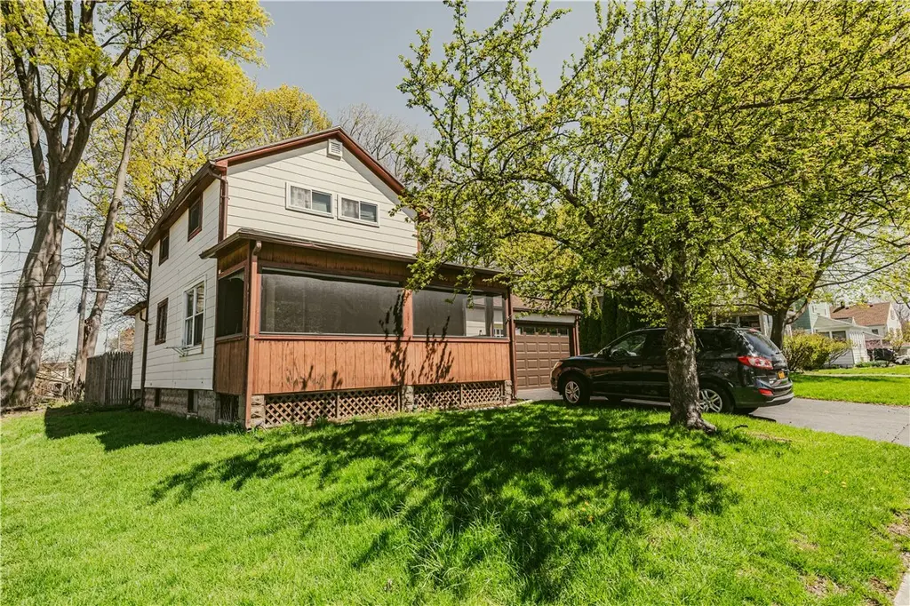 474 Lake Shore Boulevard Ext