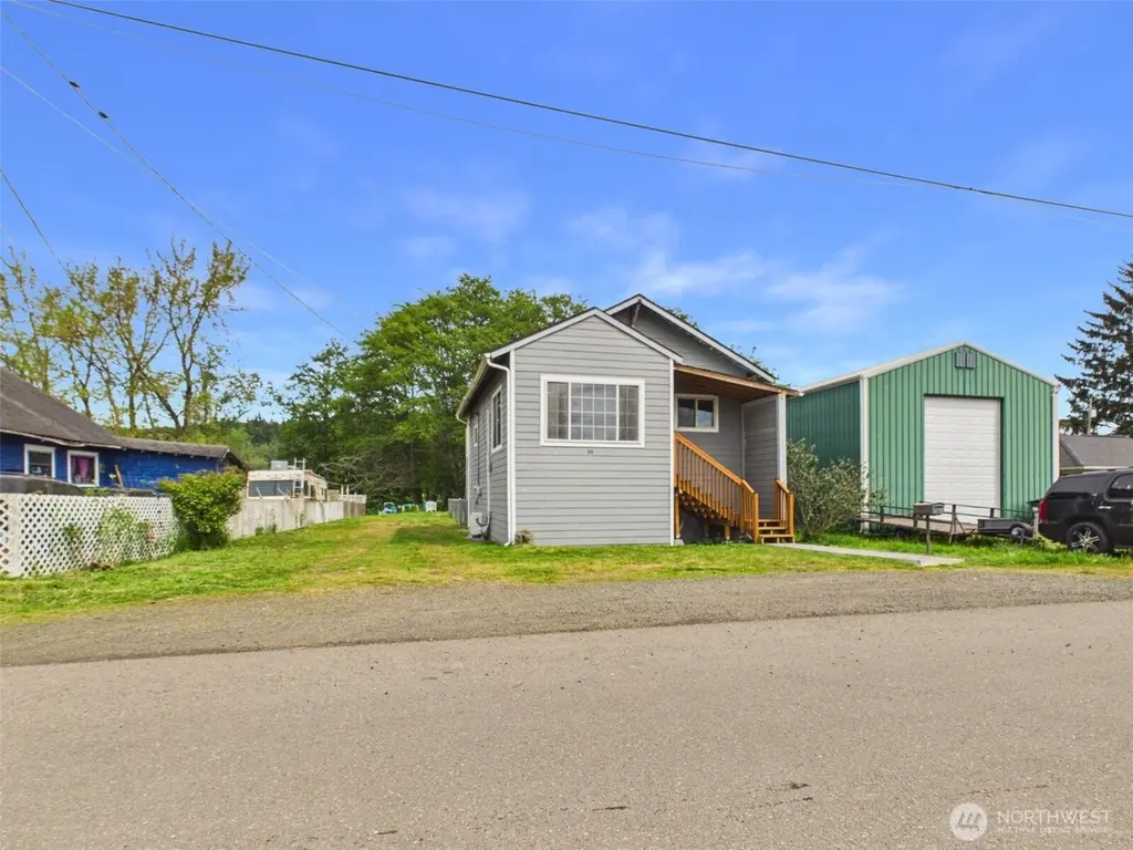 316 E Curtis St
