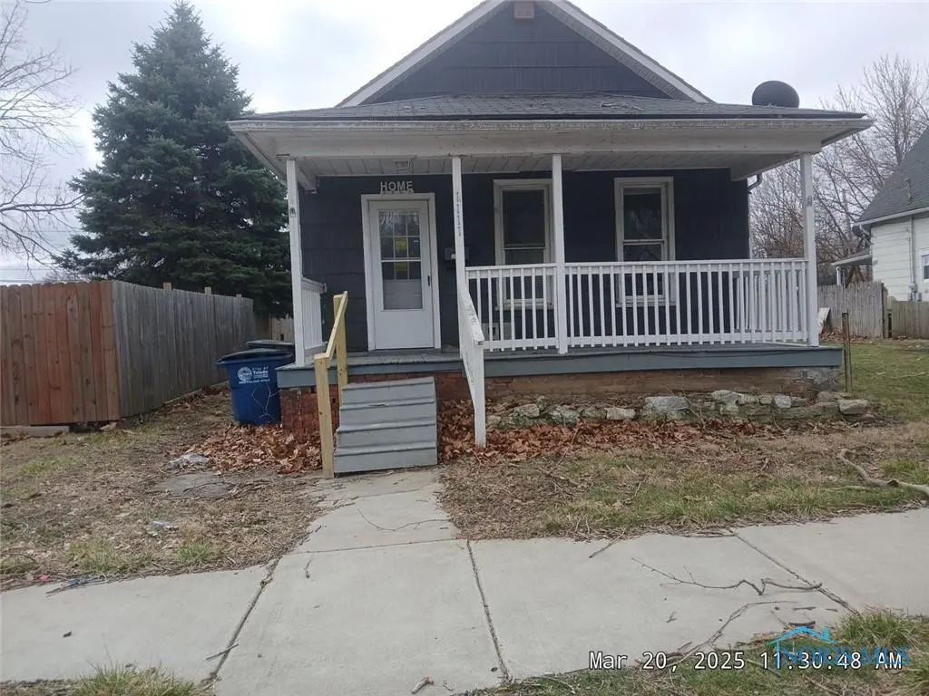 1111 Orchard St