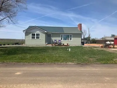 101 S 4th St