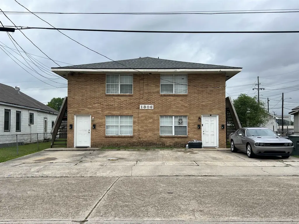 1306 Lee Ave