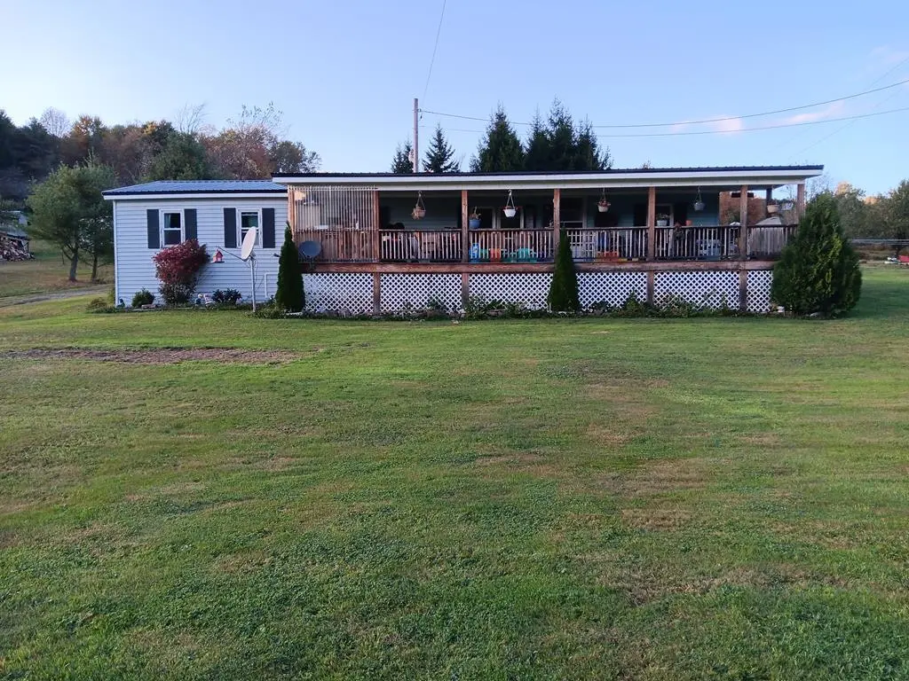 24 Rowlee Hollow Rd