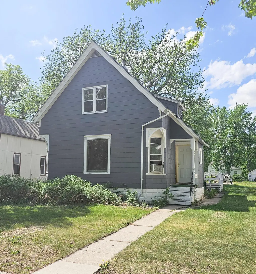 249 Hollett St