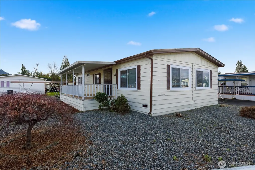 1170 Cedar Dr