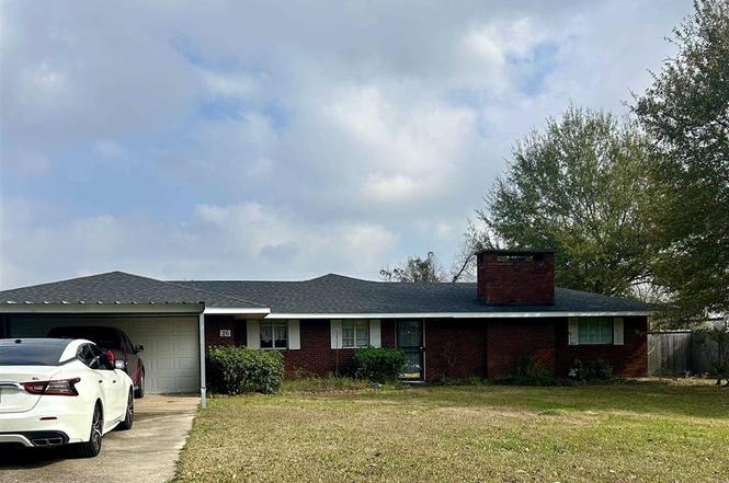 26 Horseshoe Ln