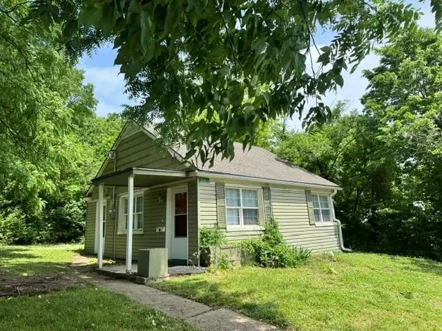220 Corbin St