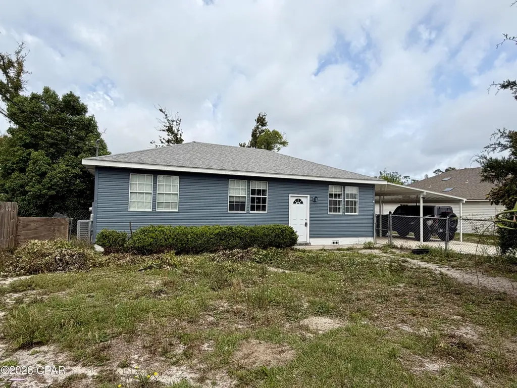 125 N Kimbrel Ave