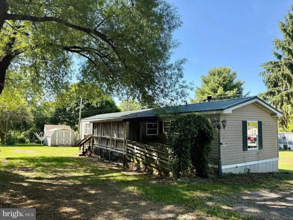 178 Ash Cir