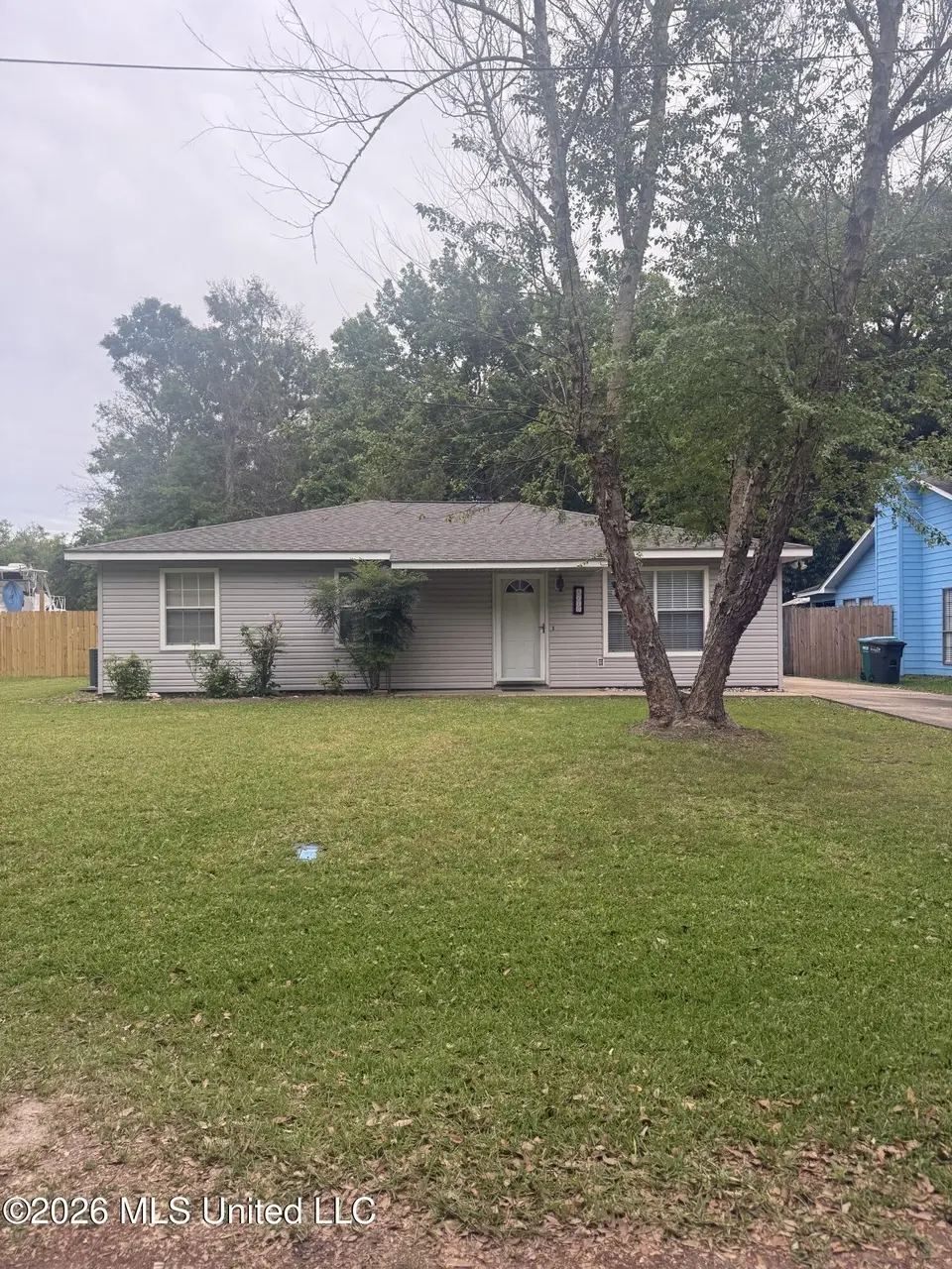 1716 Tradewinds Dr