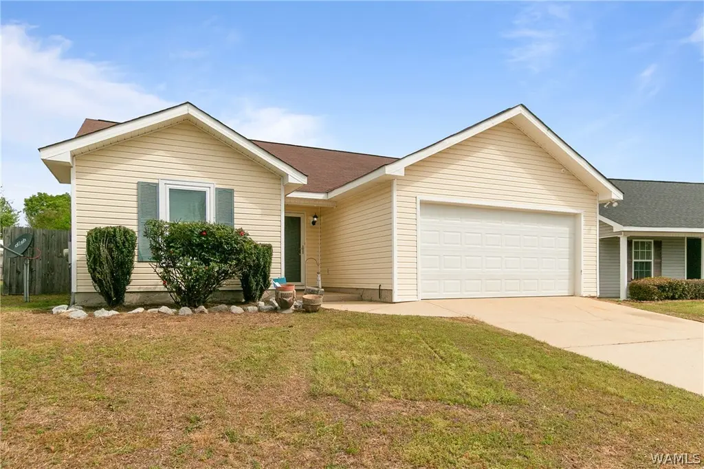 81 Peyton Ln