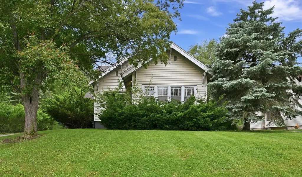 710 Elm St
