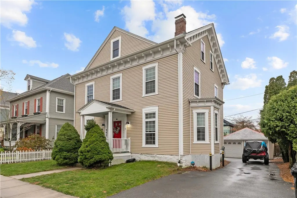5 Elliot Pl