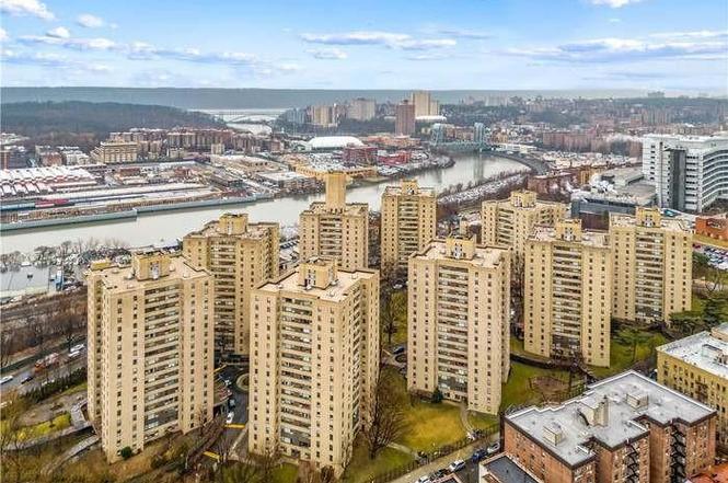 5 Fordham Hill Oval Unit 15F