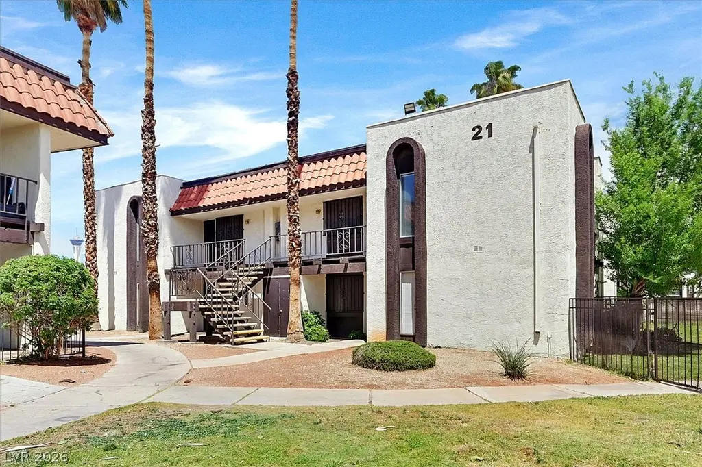 1405 Vegas Valley Dr #208