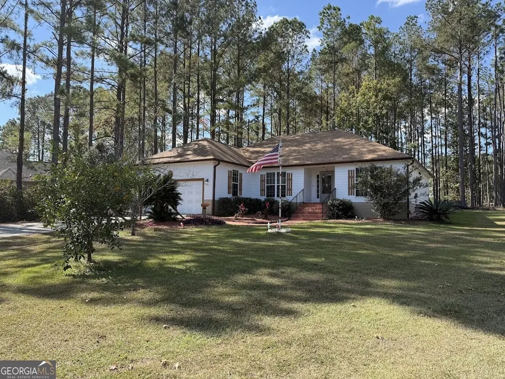 3833 Chris Cir
