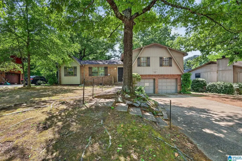 3044 Carleton Rd
