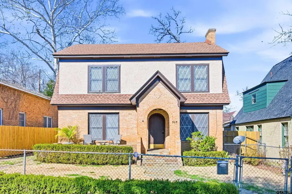505 Williams Ct