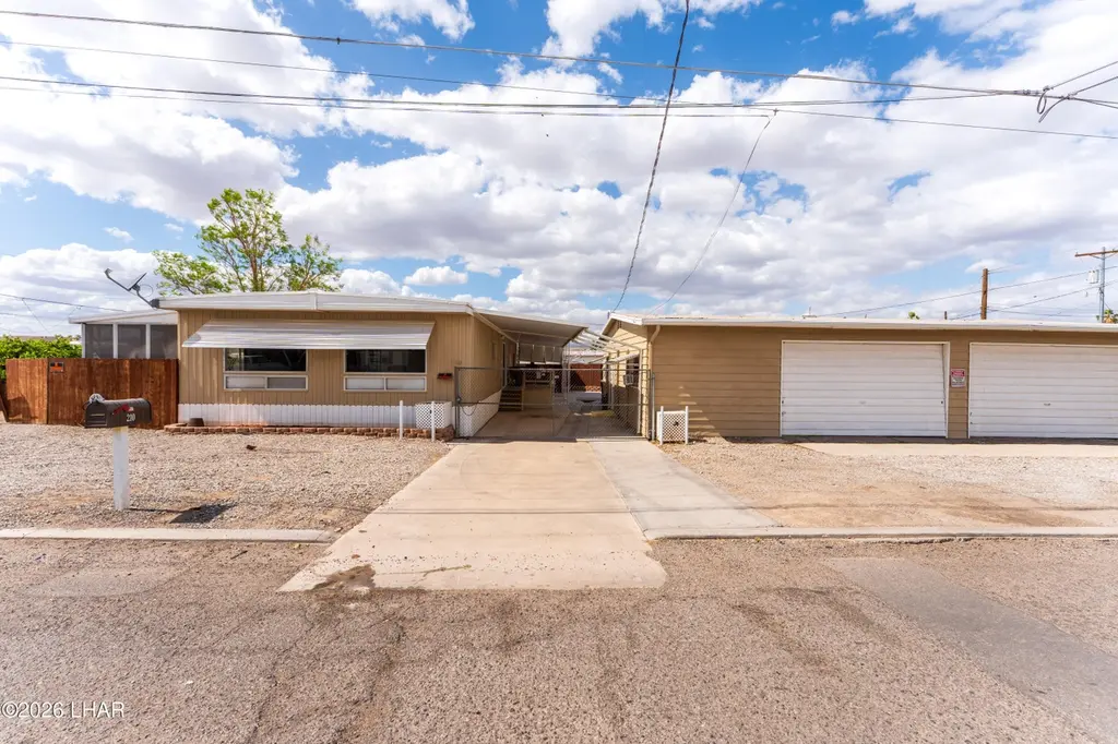 210 Bluewater Dr