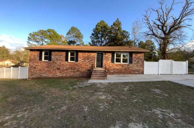 3104 Bachman Rd