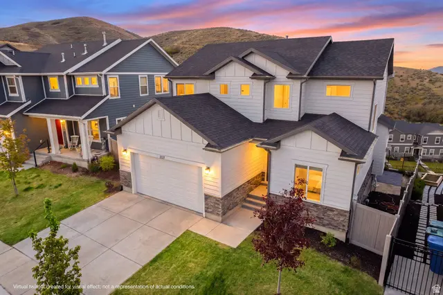 2137 W Northridge Dr