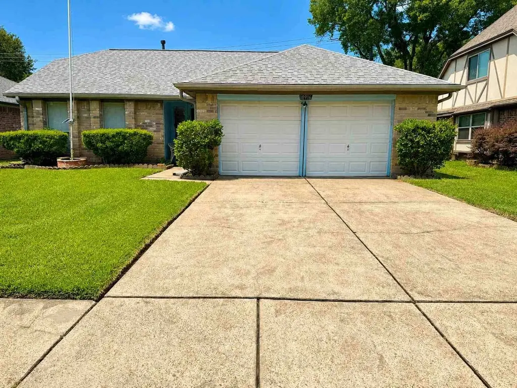 10916 Mulberry Ct