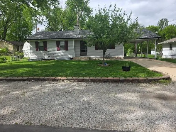 128 SW 18th St