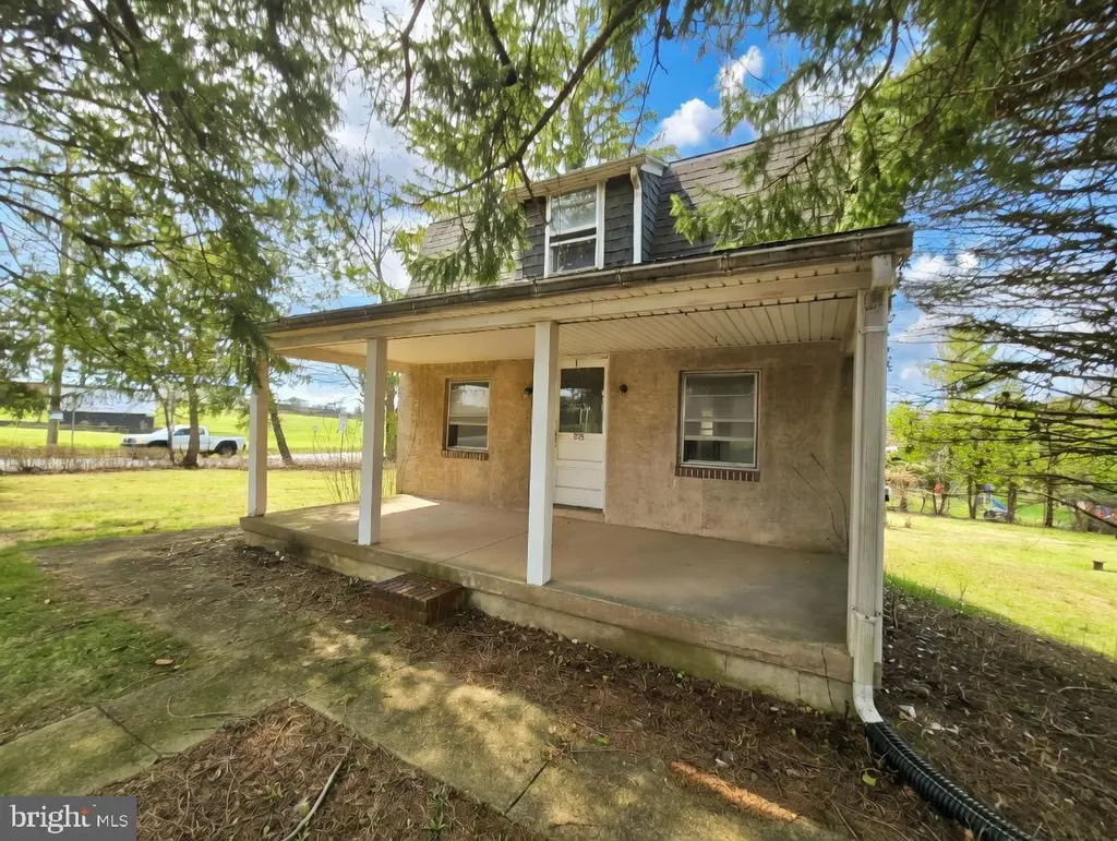 395 Evergreen Rd