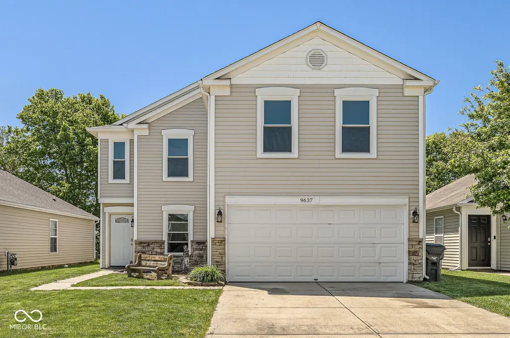 9637 W Stargazer Dr
