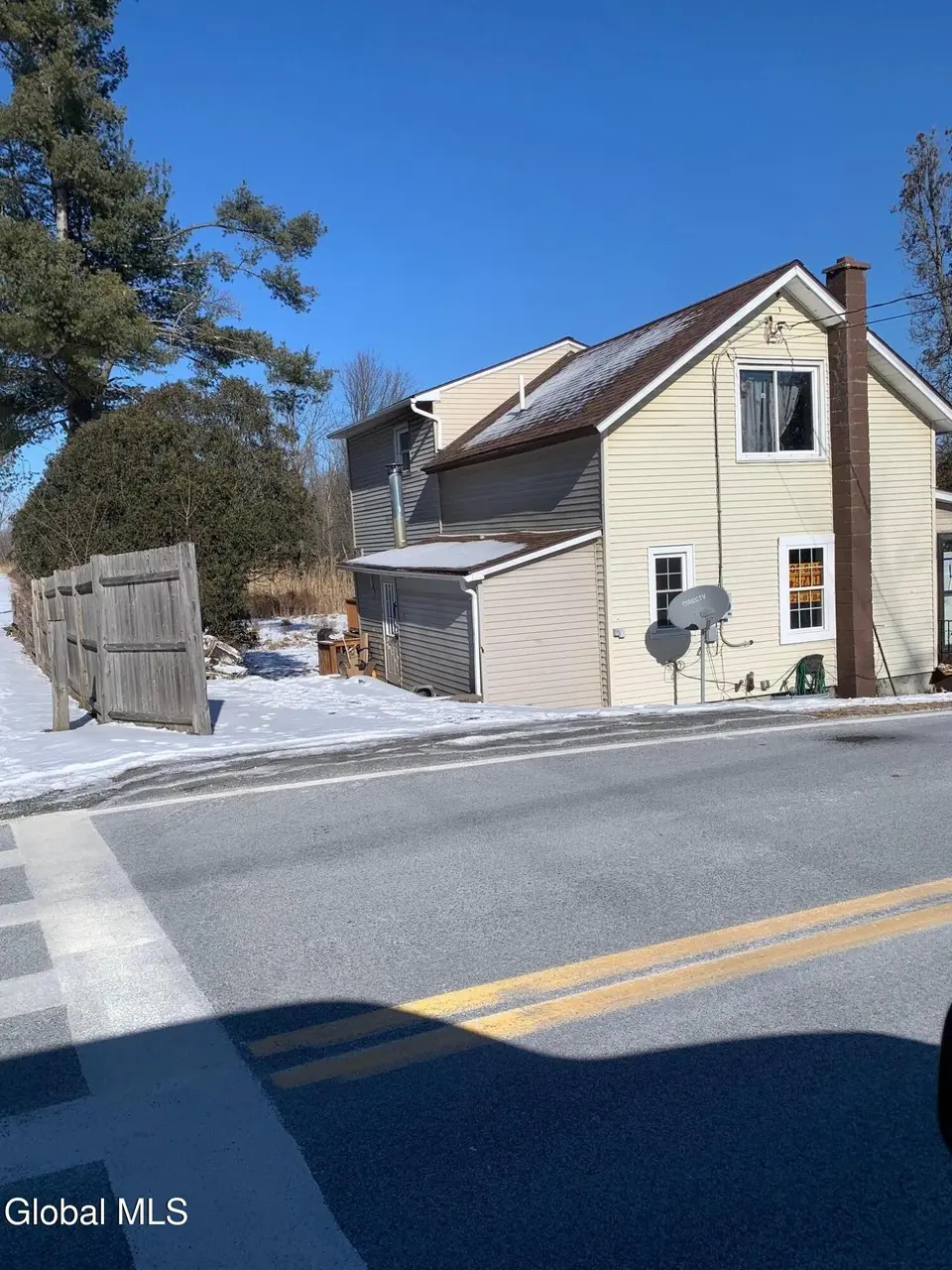 9 Lower Newtown Rd