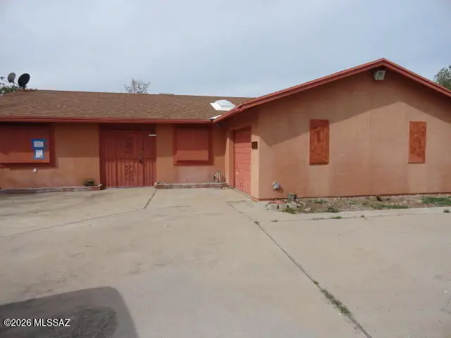 976 Arco Ln