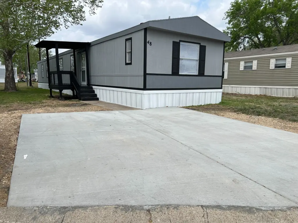 750 Silent Valley Rd #48