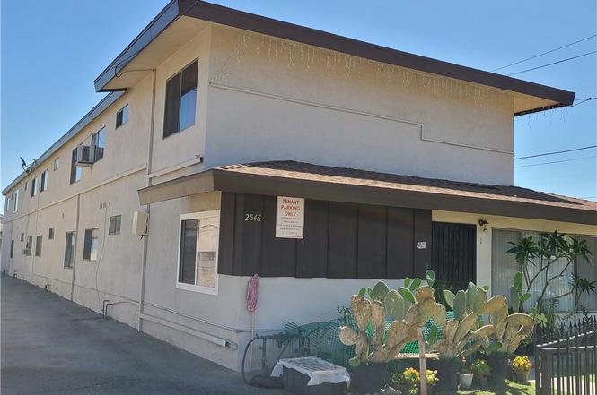 2546 Potrero Ave