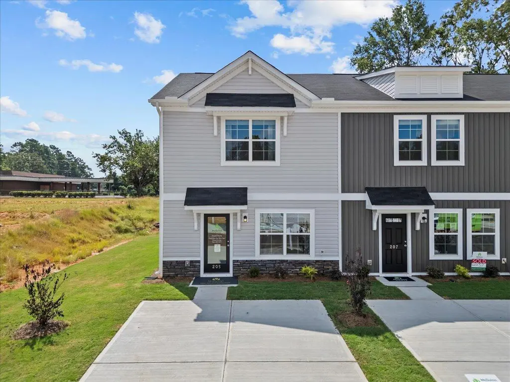 564 Slim Cypress Run