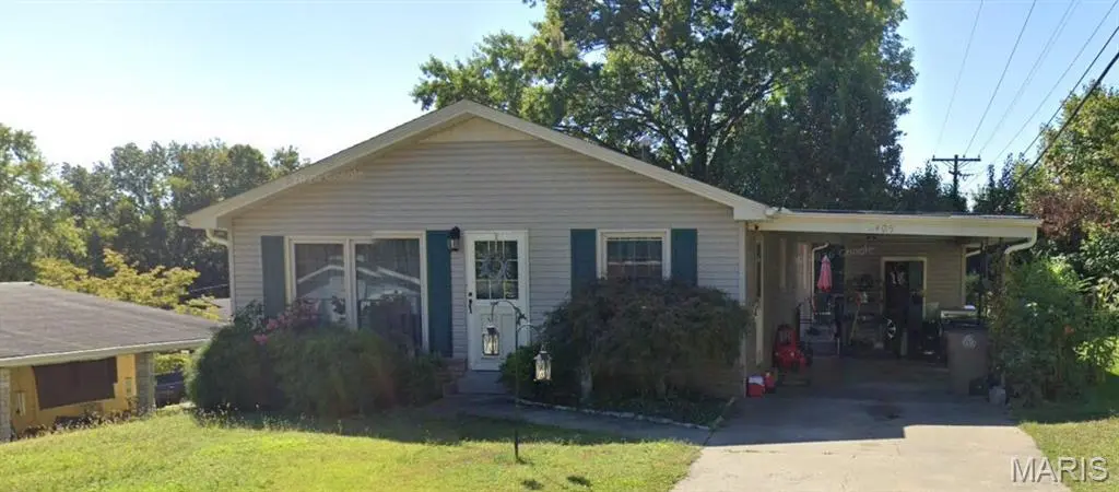 2405 Lynnwood Dr