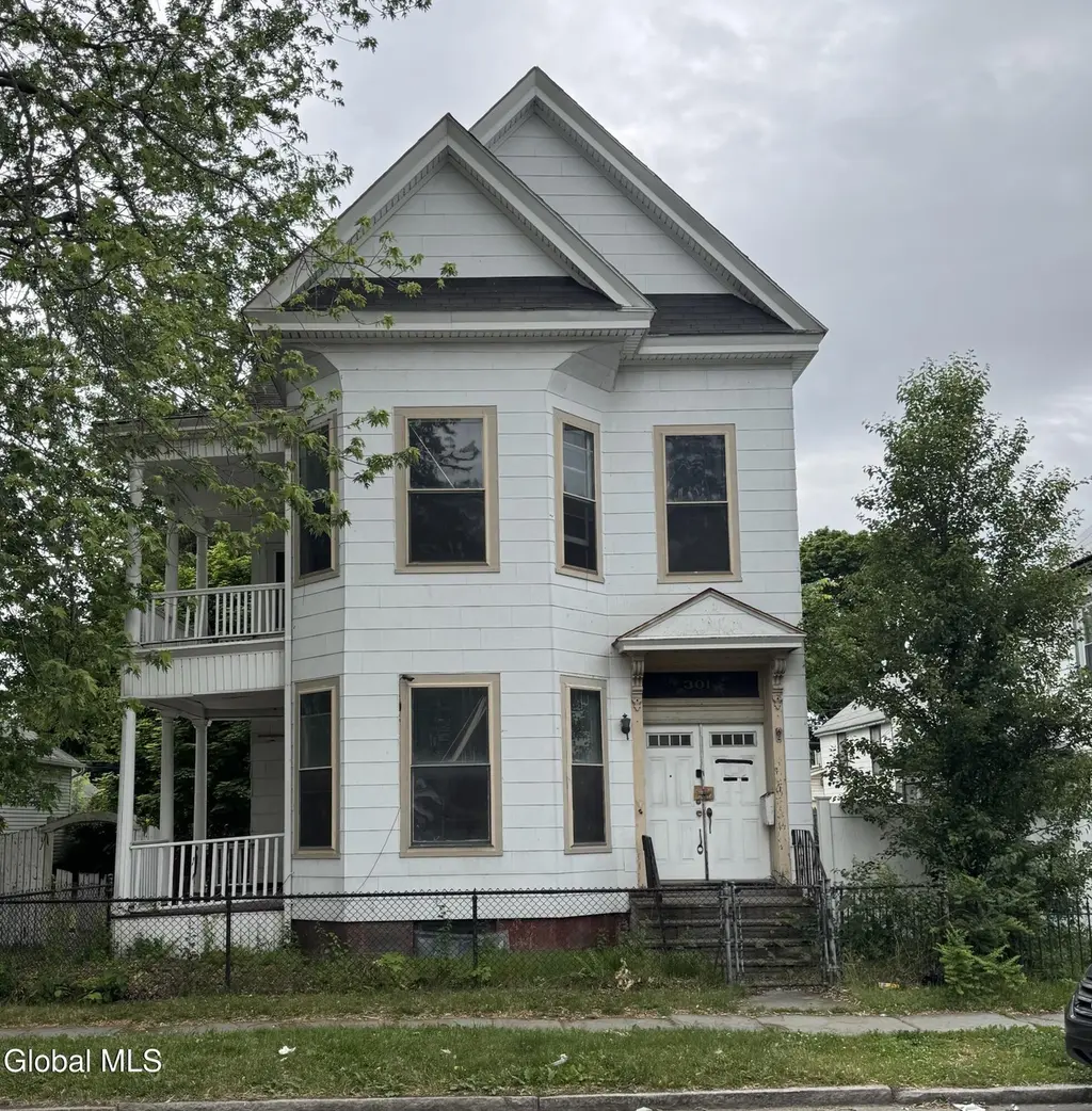 301 5th Ave